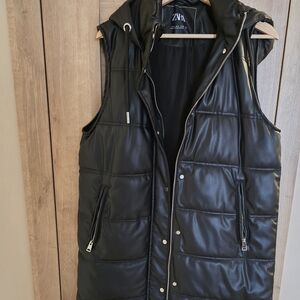 Zara Women's Black Quilted Vest